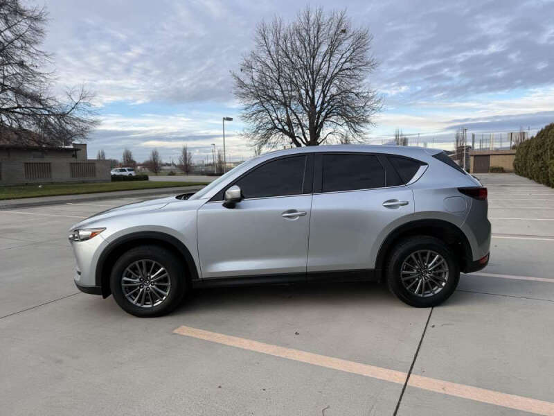 2017 Mazda CX-5 Sport