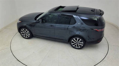 2024 Land Rover Discovery P300 Dynamic SE