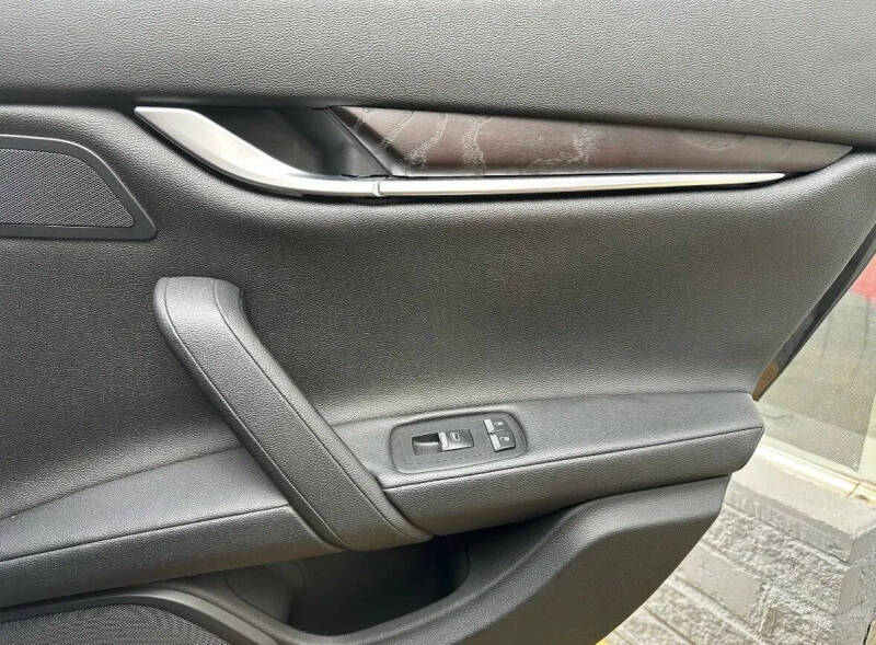 2014 Maserati Ghibli S Q4