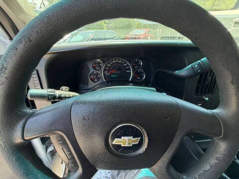 2017 Chevrolet Express 2500