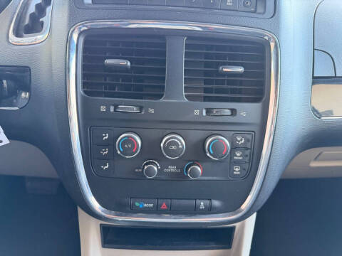 2016 Dodge Grand Caravan SE