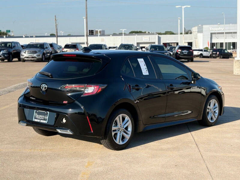2020 Toyota Corolla Hatchback SE
