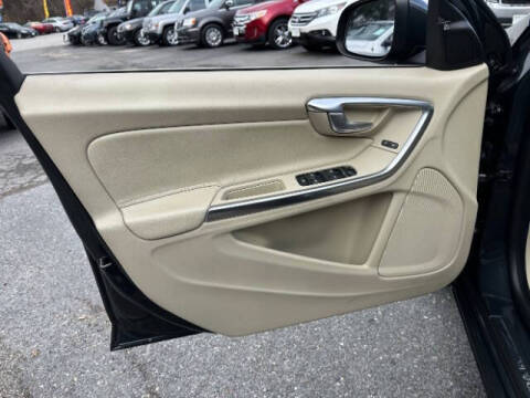 2013 Volvo S60 T5 Platinum