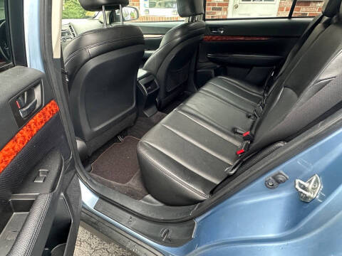2010 Subaru Outback 2.5i Limited