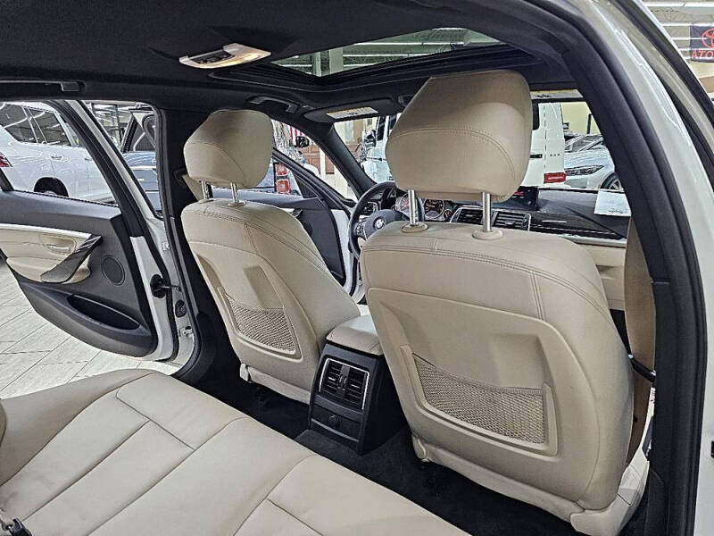 2016 BMW 3 Series 328i