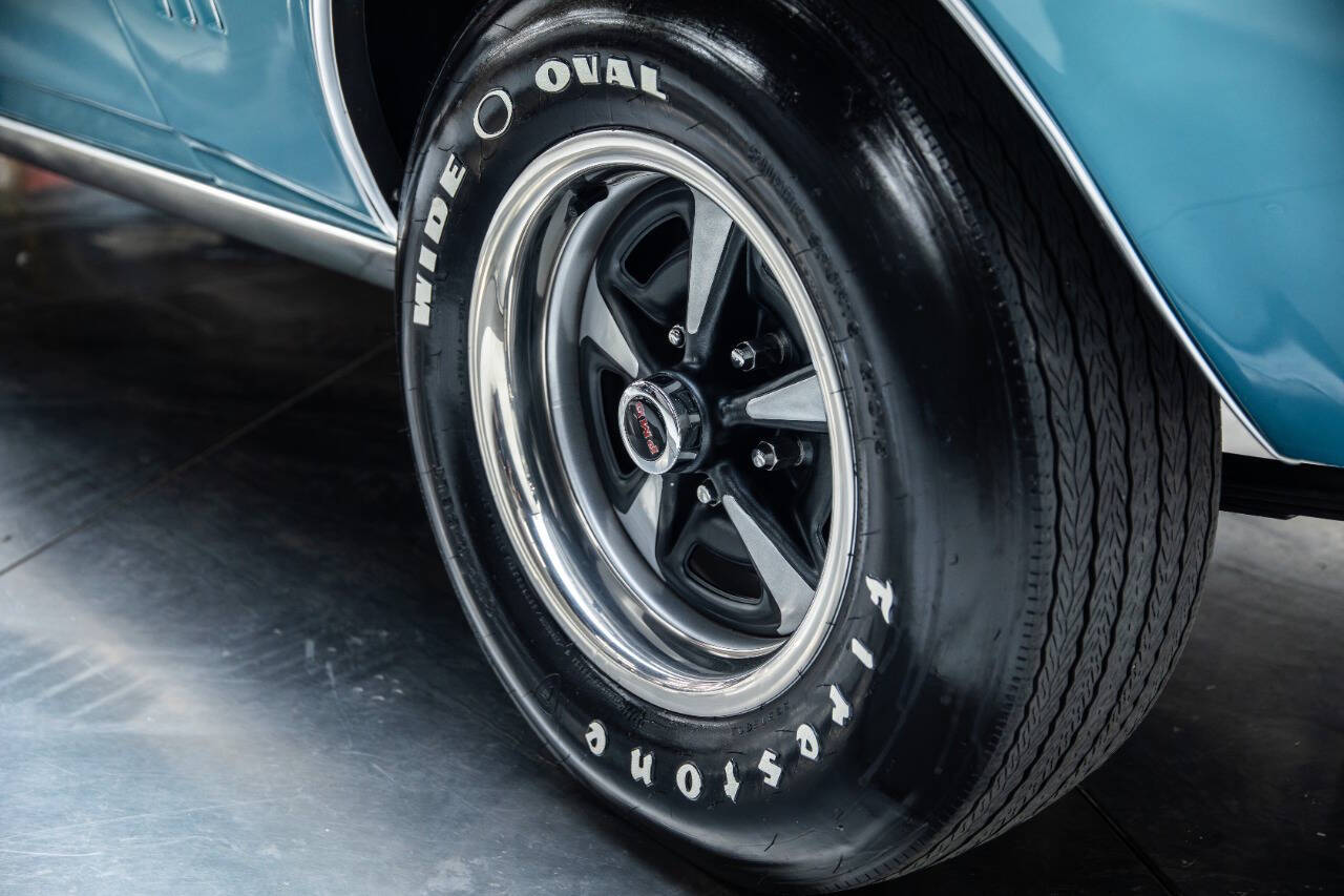 1968 Pontiac Firebird 32