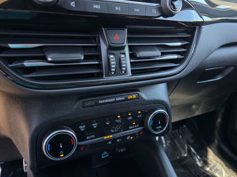 2023 Ford Escape Hybrid ST-Line Select