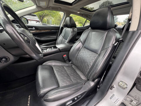 2016 Nissan Maxima Platinum