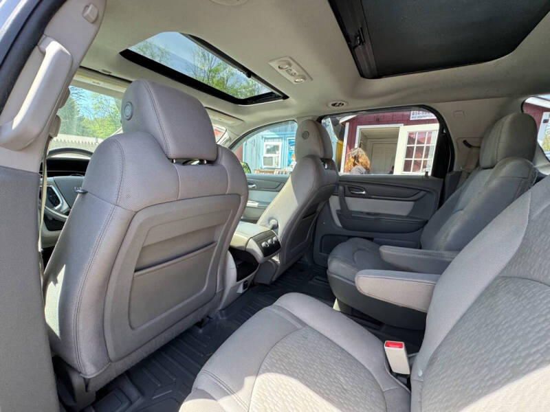 2015 GMC Acadia SLE-2