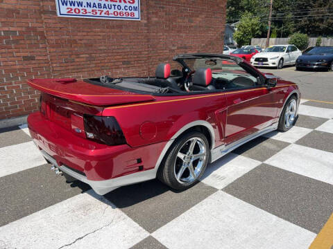 2004 Ford Mustang GT Deluxe