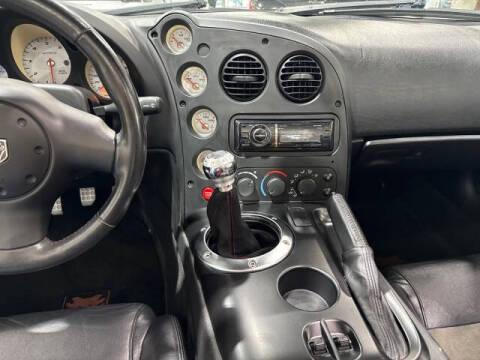 2004 Dodge Viper SRT-10