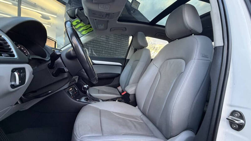 2017 Audi Q3 2.0T Premium