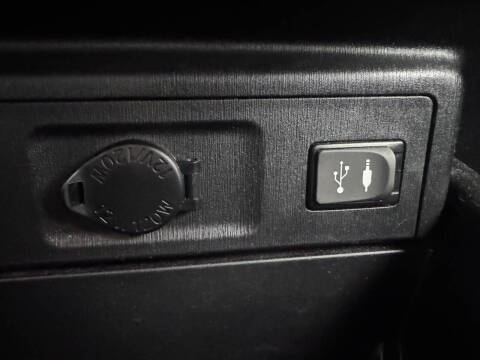 2016 Toyota Prius v Two