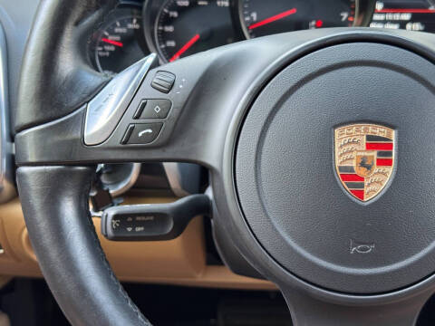 2014 Porsche Cayenne Platinum