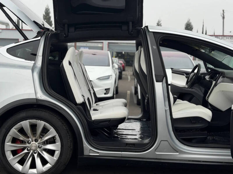 2018 Tesla Model X P100D