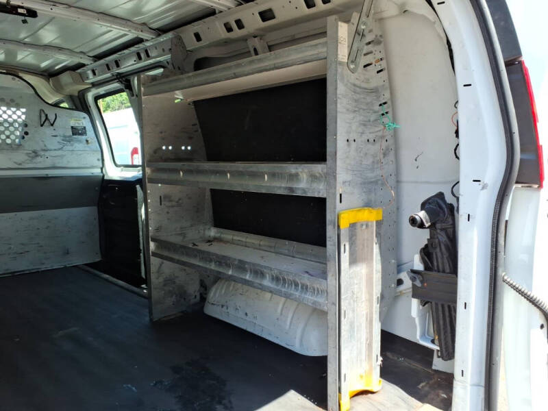 2017 Chevrolet Express 2500