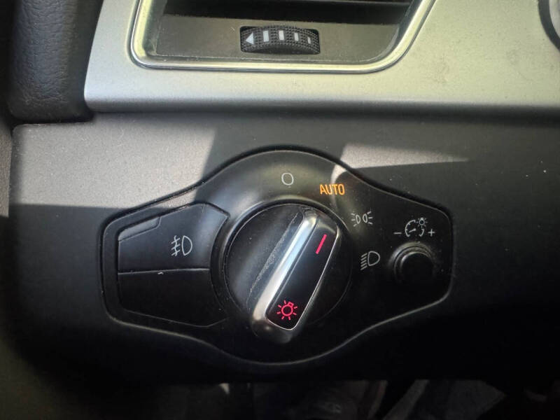 2011 Audi A5 2.0T quattro Premium Plus