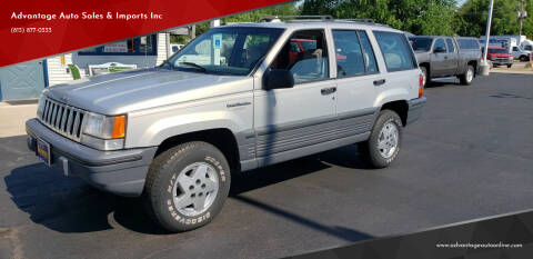 1995 Jeep Grand Cherokee for sale at Advantage Auto Sales & Imports Inc in Loves Park IL
