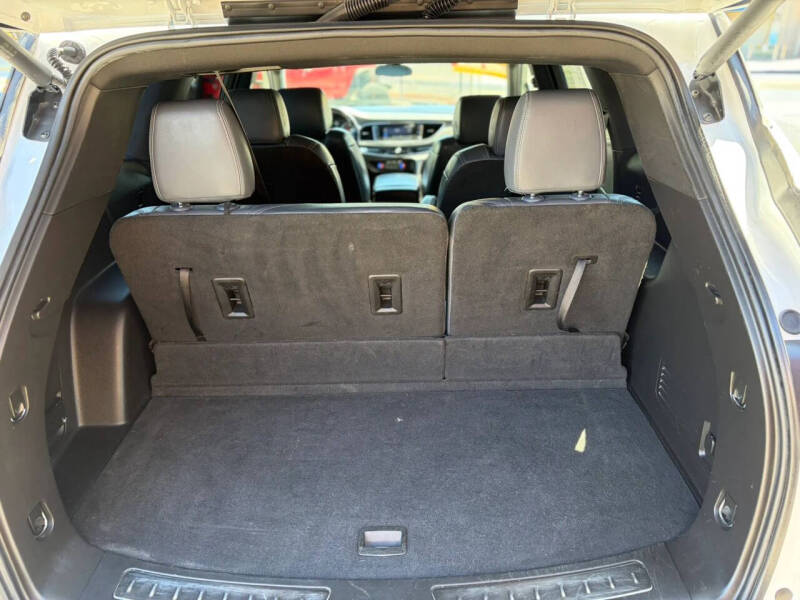 2022 Buick Enclave Essence