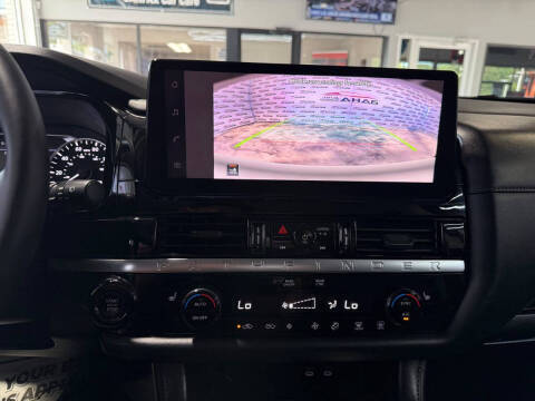 2026 Nissan Pathfinder SV
