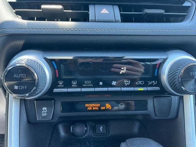 2020 Toyota RAV4 Hybrid 26