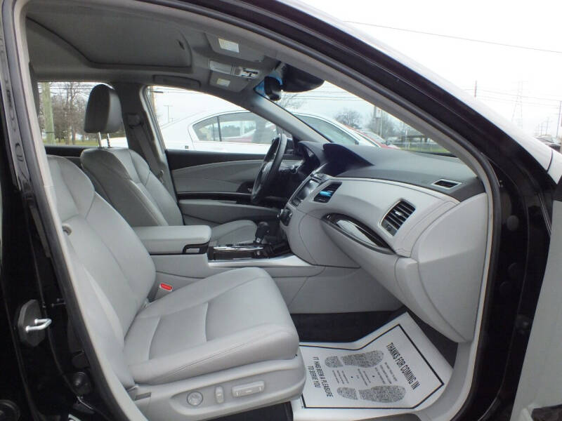 2017 Acura RLX w/Tech