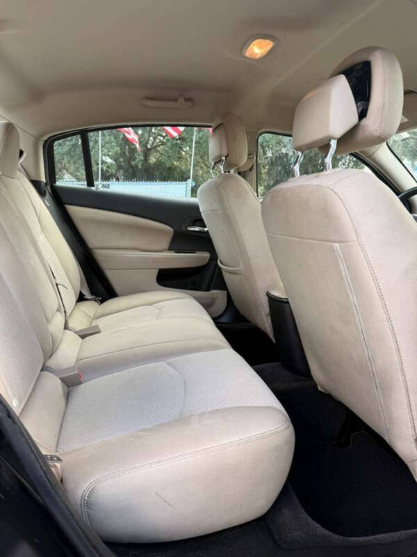 2014 Chrysler 200 LX