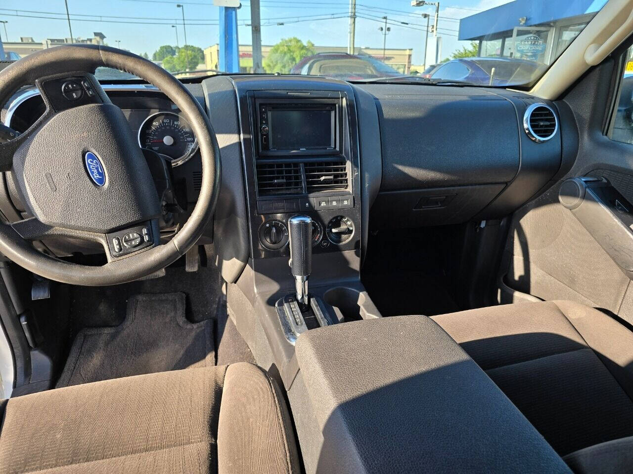 2010 Ford Explorer for sale at QUEENSGATE AUTO SALES in York, PA