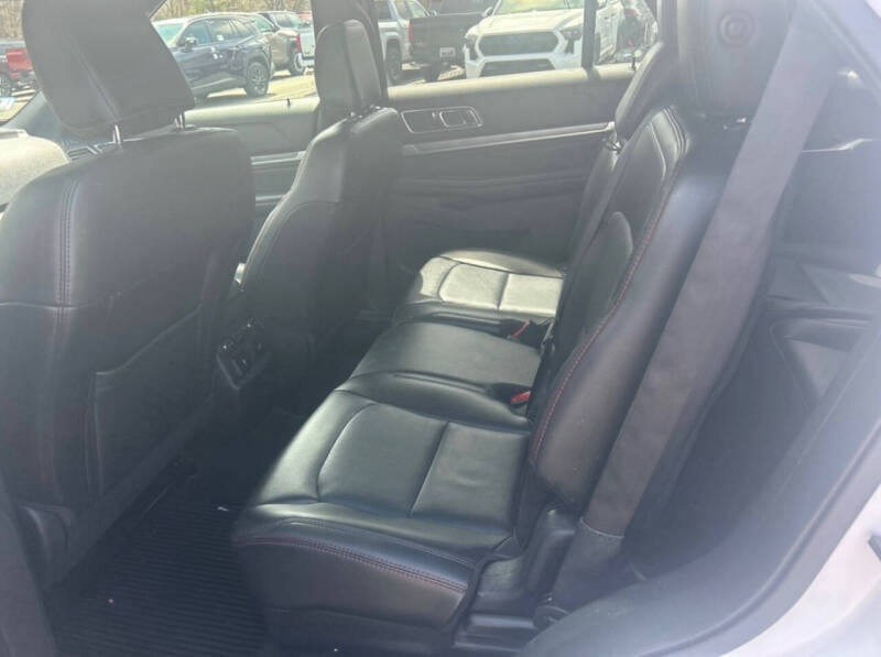 2018 Ford Explorer Sport