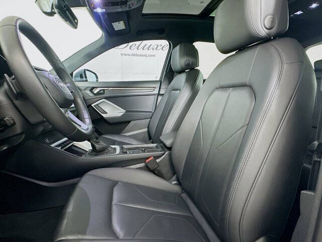 2024 Audi Q3 quattro S line Premium 45 TFSI