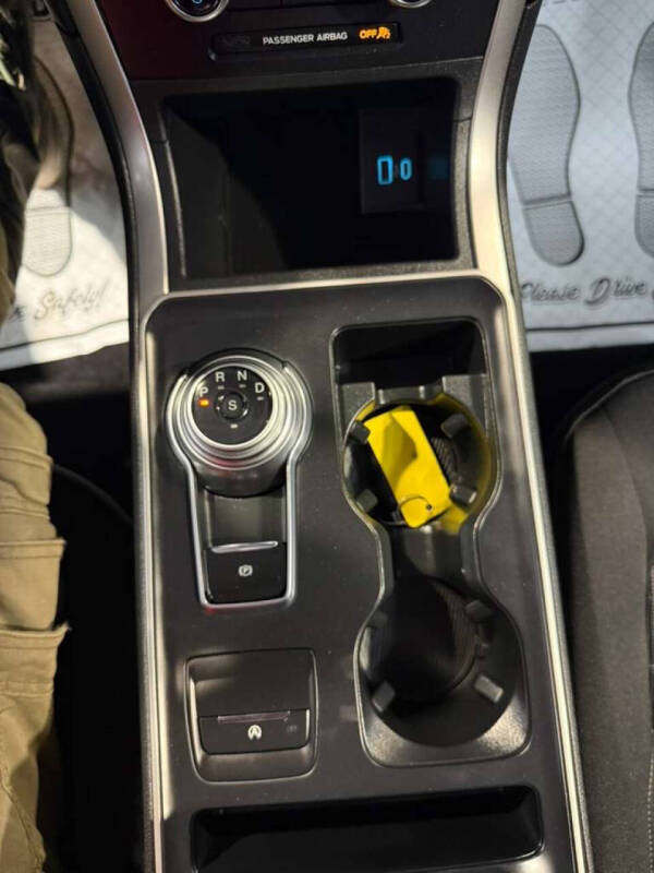 2024 Ford Edge SE