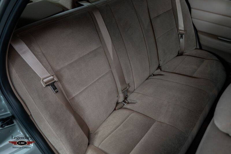 2003 Ford Crown Victoria