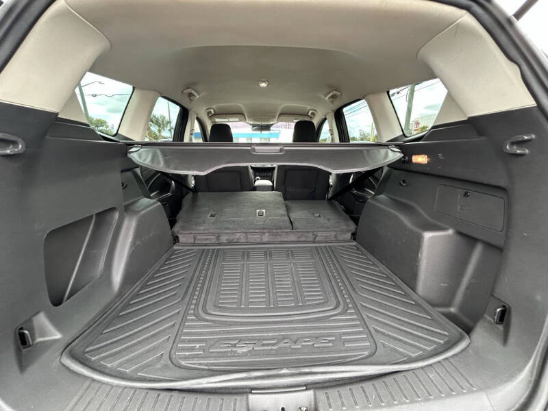 2019 Ford Escape S
