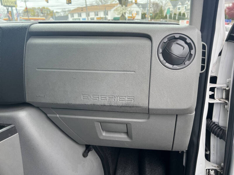 2011 Ford E-Series