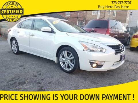 2013 Nissan Altima for sale at AutoBank in Chicago IL