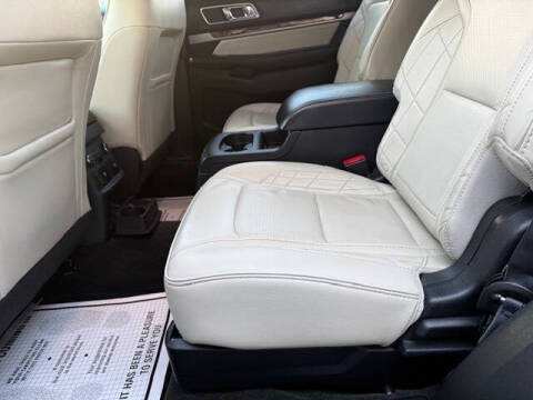 2017 Ford Explorer Platinum