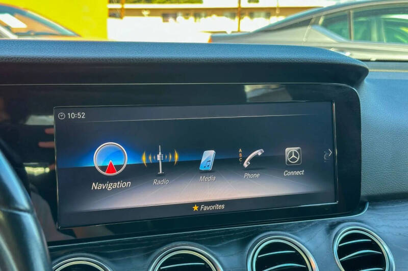 2019 Mercedes-Benz E-Class E 300