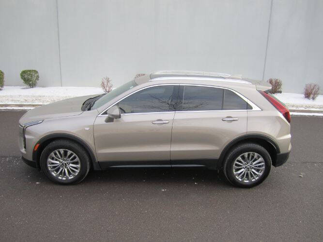 2025 Cadillac XT4 Premium Luxury