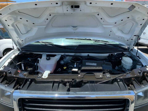 2017 GMC Savana 2500