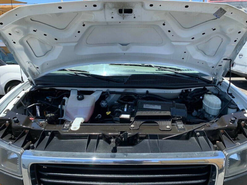 2017 GMC Savana 2500
