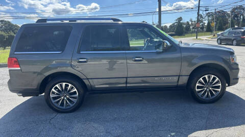 2017 Lincoln Navigator Select