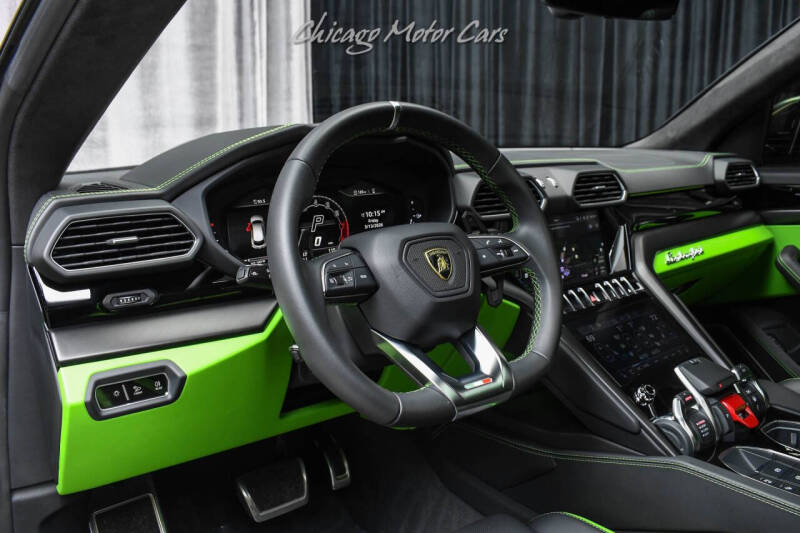 2024 Lamborghini Urus S