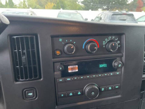 2025 Chevrolet Express 2500