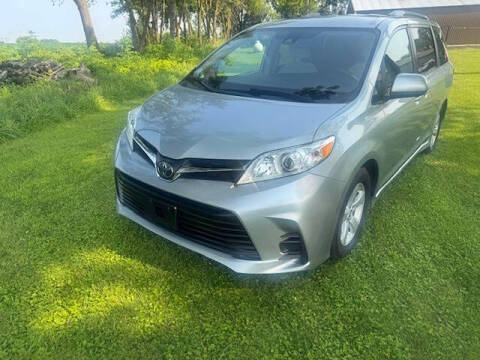 2019 Toyota Sienna LE 8-Passenger