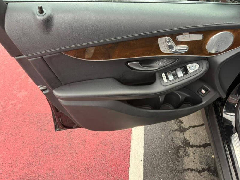 2017 Mercedes-Benz GLC GLC 300 4MATIC