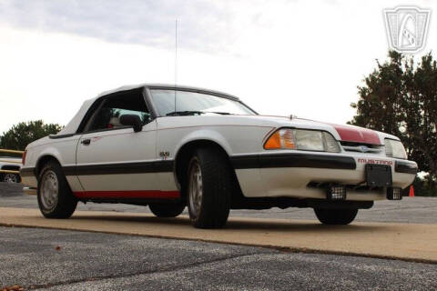 1990 Ford Mustang