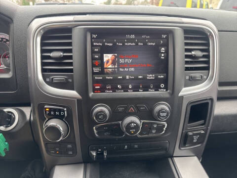 2023 RAM 1500 Classic SLT