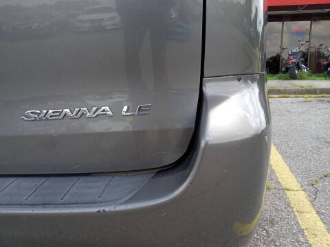 2004 Toyota Sienna