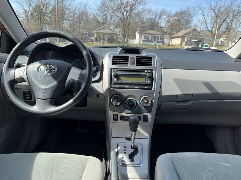 2012 Toyota Corolla LE