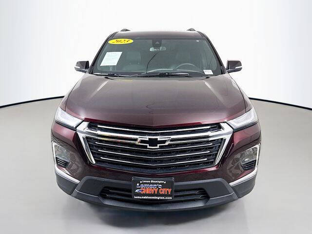 Used 2023 Chevrolet Traverse 3LT with VIN 1GNERHKW3PJ211054 for sale in Bloomington, IL
